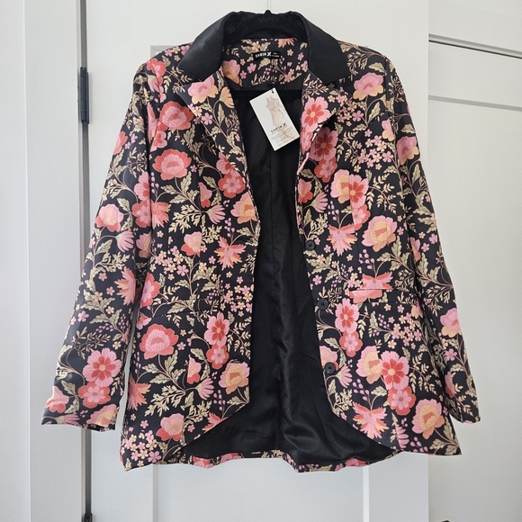 SHEIN Black and Pink Floral Blazer - Picture 1 of 4